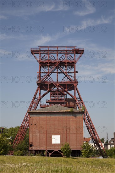 Mine head tower