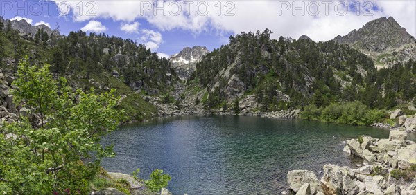 Lake Estanyola de Gerber