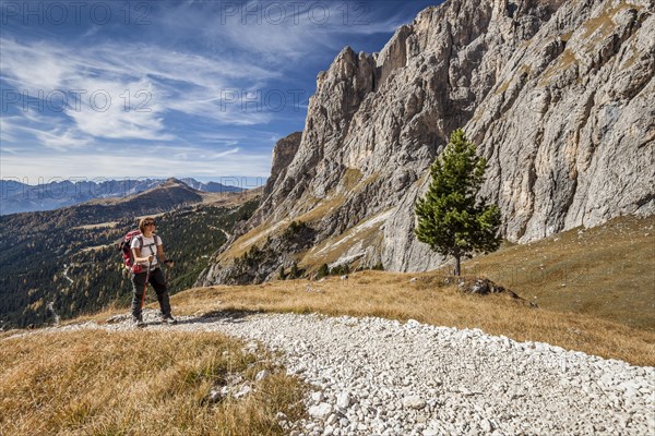 Climber on the Plan de Sieia in the Sella group at Sella Pass