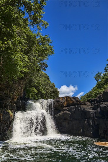 Waterfalls of the Grand River South East