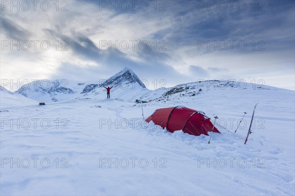 Red tent in the snow