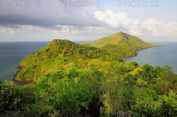 The northern tip of the island Grande-Terre with the Baie de Handreman