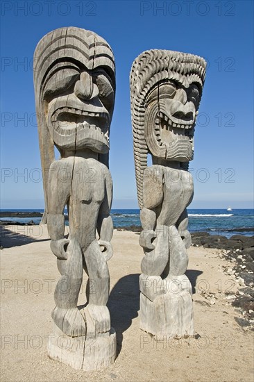 Tiki totems