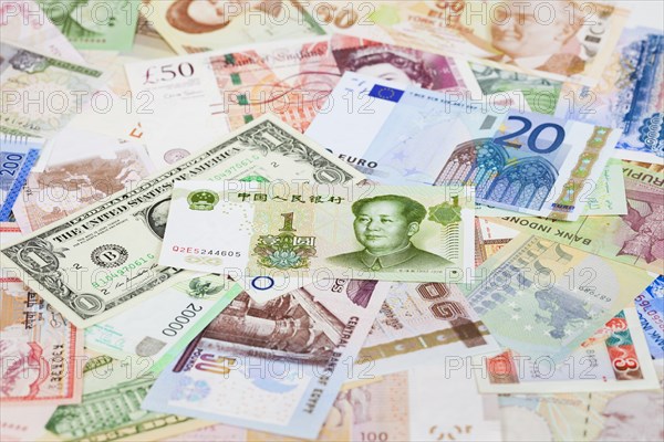 International currency banknotes