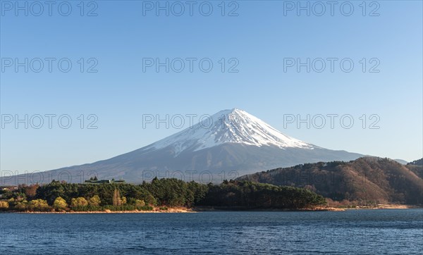 View over Lake Kawaguchi