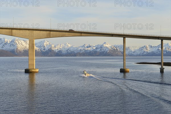 Boat at the Hadsel bridge