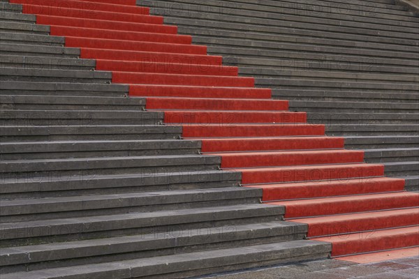 Red carpet on the steps of the Konzerthaus Berlin concert hall