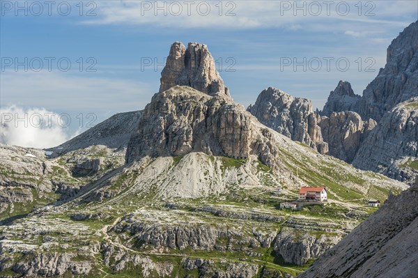 Dreizinnenhutte