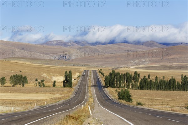 Four-lane highway near Bayburt