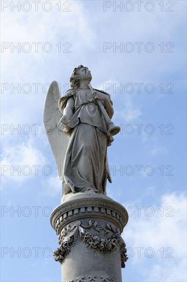 Angel statue on a grave