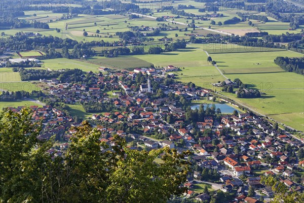 View from Petersberg onto Flintsbach am Inn