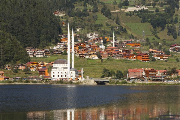 Lake Uzungol