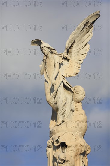 Silencing angel on a monumental tomb