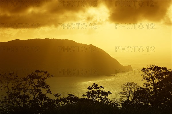 Sunset at Flagstaff Hill lookout