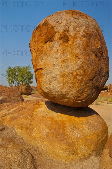 Granite boulders in the Devil's Marbles Conservation Reserve