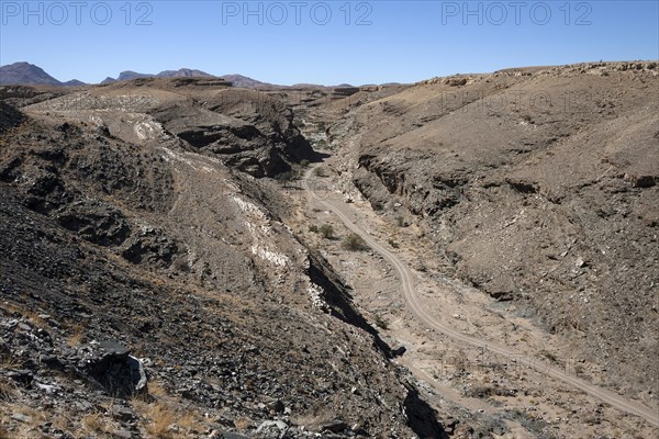 Kuiseb Canyon at the road C14