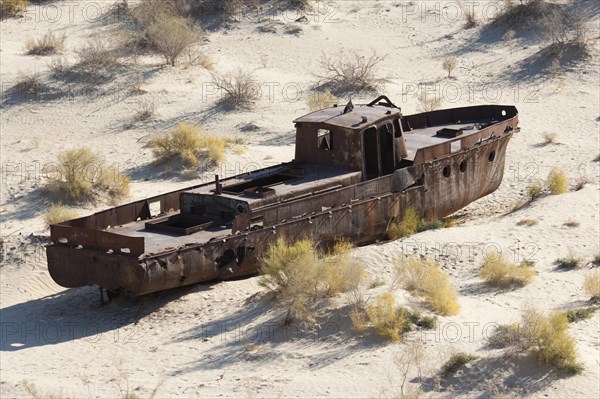 Stranded ship at the port of Mo'ynoq or Muinak