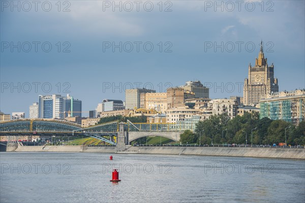 Cityscape with Zhivopisny Bridge across the Moskva River