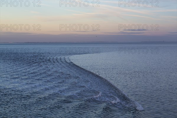 Waves from a ferryboat