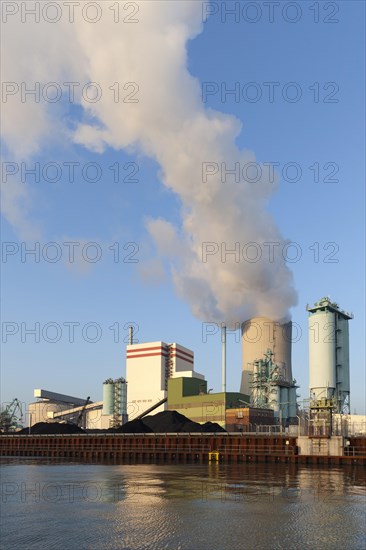 Trianel coal-fired power plant on the Datteln-Hamm Canal