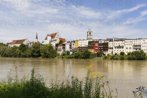 Historic centre with castle and Inn river