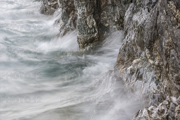 Water smashing on rocks in Lago General Carrera