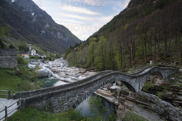 Ponte dei Salti