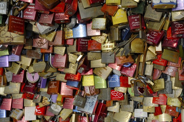 Love locks on the railing of the Hohenzollern Bridge