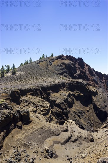 Crater of Hoyo Negro volano on the 'Ruta de los Volcanes' trail
