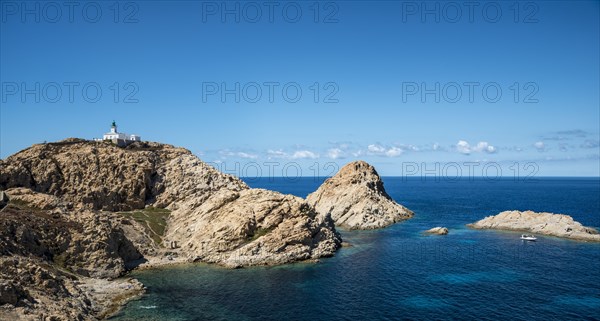 Ile de la Pietra with lighthouse at the tip of L'Ile-Rousse