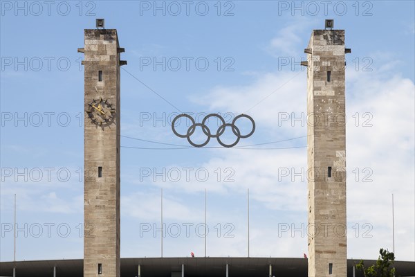 Towers with Olympic rings