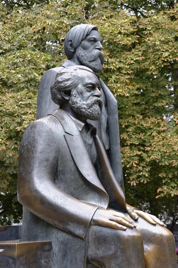 Bronze statues of Karl Marx and Friedrich Engels