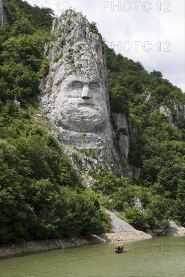 Statue of Decebalus Rex Dragan Fecit