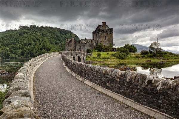 Eilean Donan Castle at the confluence of Loch Duich