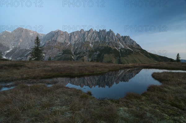 Mandlwande in the morning with reflection