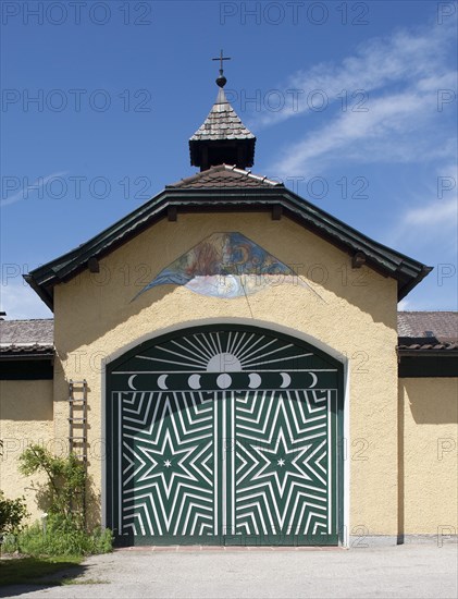 Entrance to Gut Aich Priory