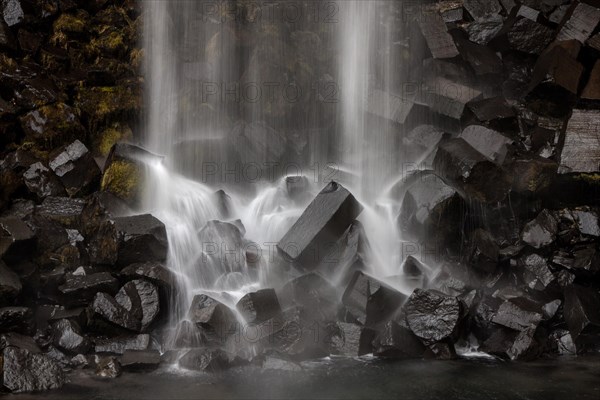 Basalt columns