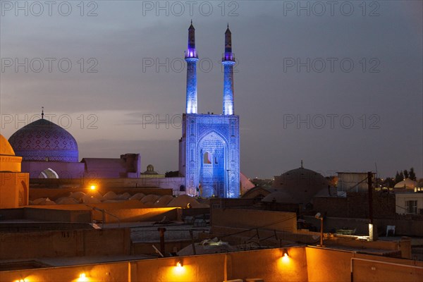 Illuminated Jameh Mosque at night