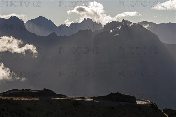 Silhouettes of the mountains in the Parque Natural de Madeira