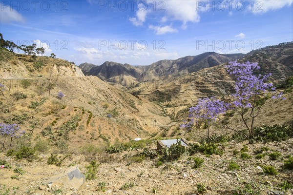 Mountain scenery along the road from Massawa to Asmarra