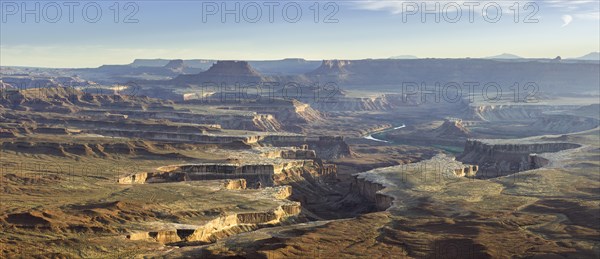 Rock formations of the White Rim on the Green River Overlook