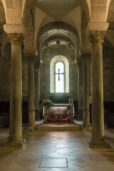 Crypt