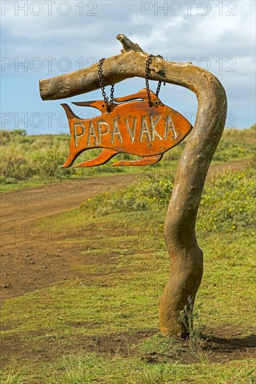 Signpost to the petroglyphs