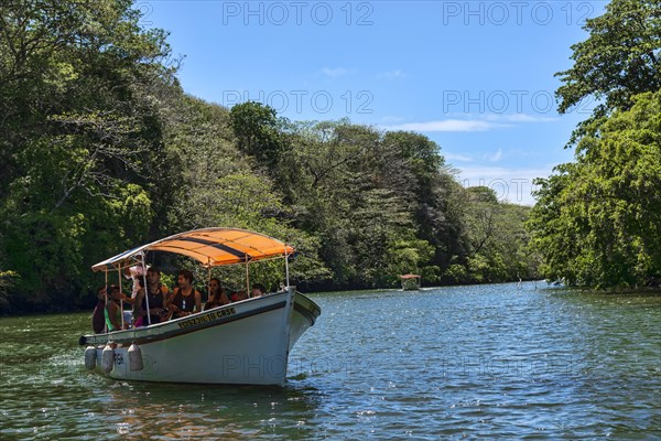 Speedboat to the waterfall Grand River South East