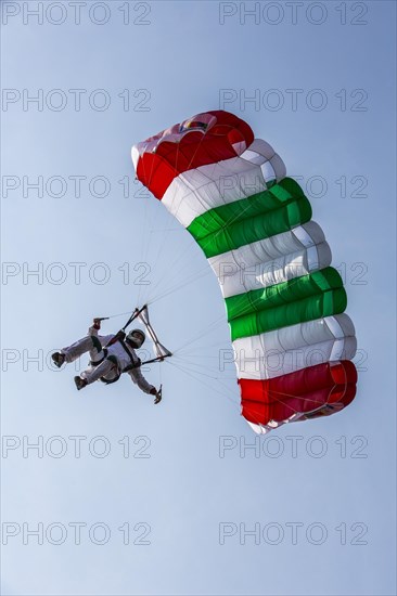 Parachutist