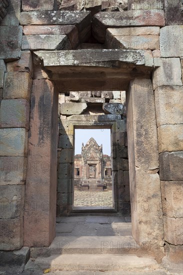 View through the archways and galleries