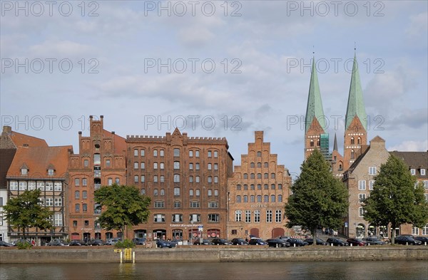 Historic centre with the Marzipan-Speicher warehouse on Untertrave or Trave River
