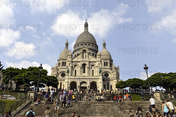 Basilica of the Sacred Heart of Paris or Sacre-Coeur de Montmartre