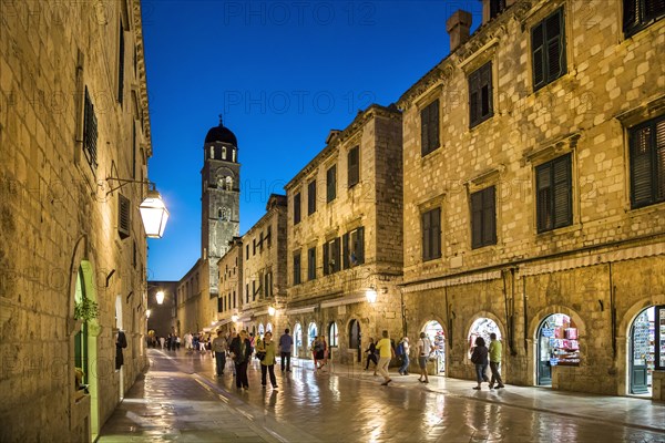 Placa or Stradun at dusk