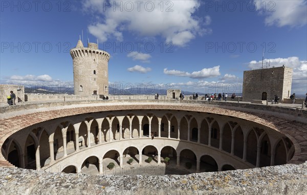 Castell de Bellver castle